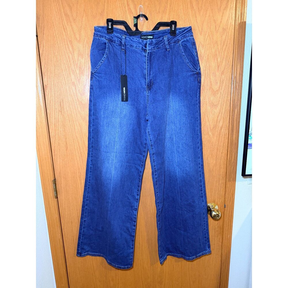 Fashion Nova Finly Flowy Trouser Jeans Dark Wash Size 13 NWT